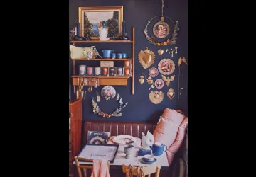 Un mur de décorations