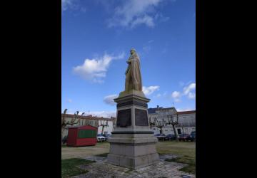 Statue Prosper Chasseloup Laubat